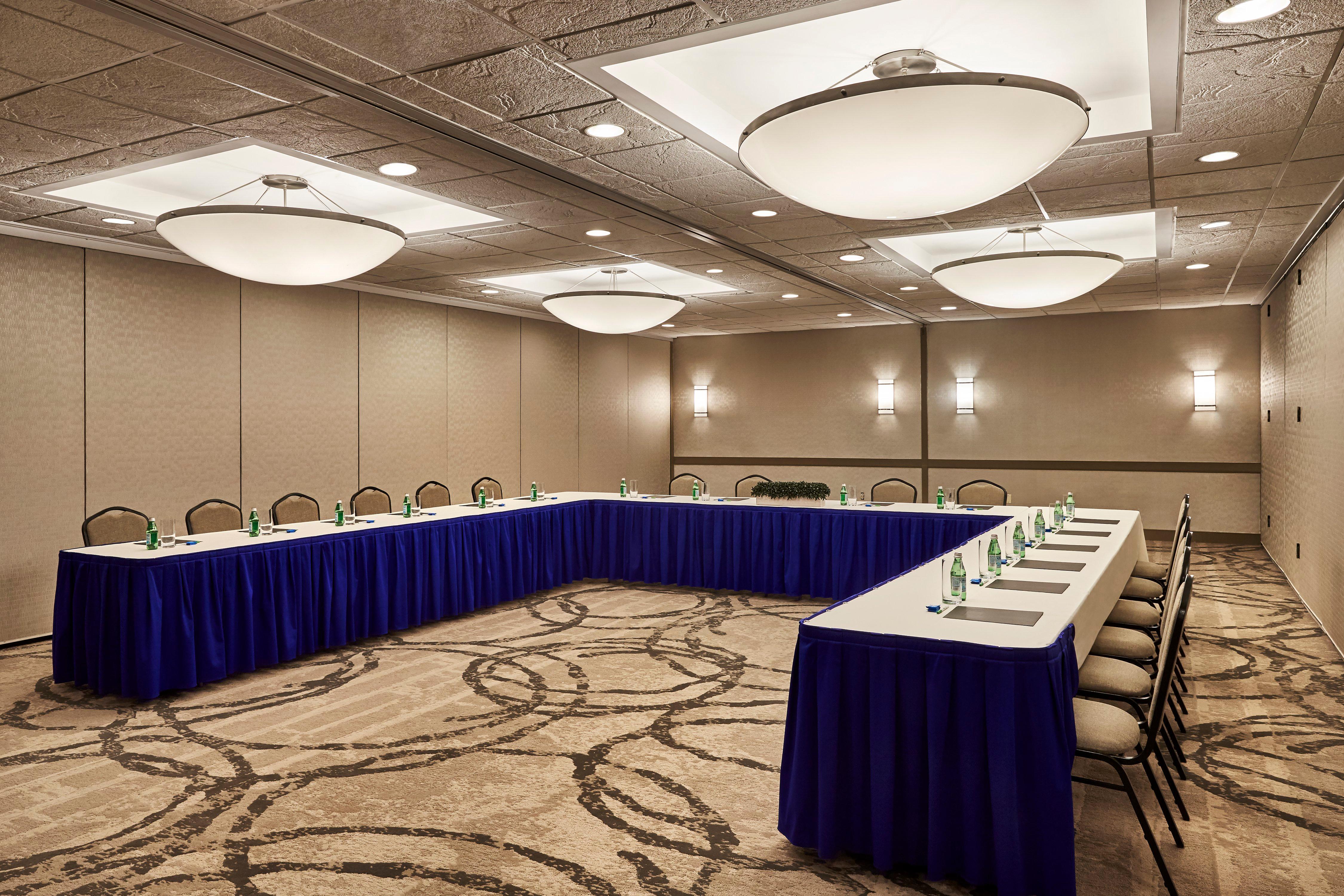 Holiday Inn Alexandria At Carlyle By Ihg Eksteriør billede