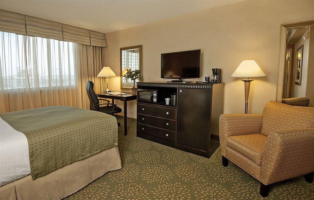 Holiday Inn Alexandria At Carlyle By Ihg Eksteriør billede
